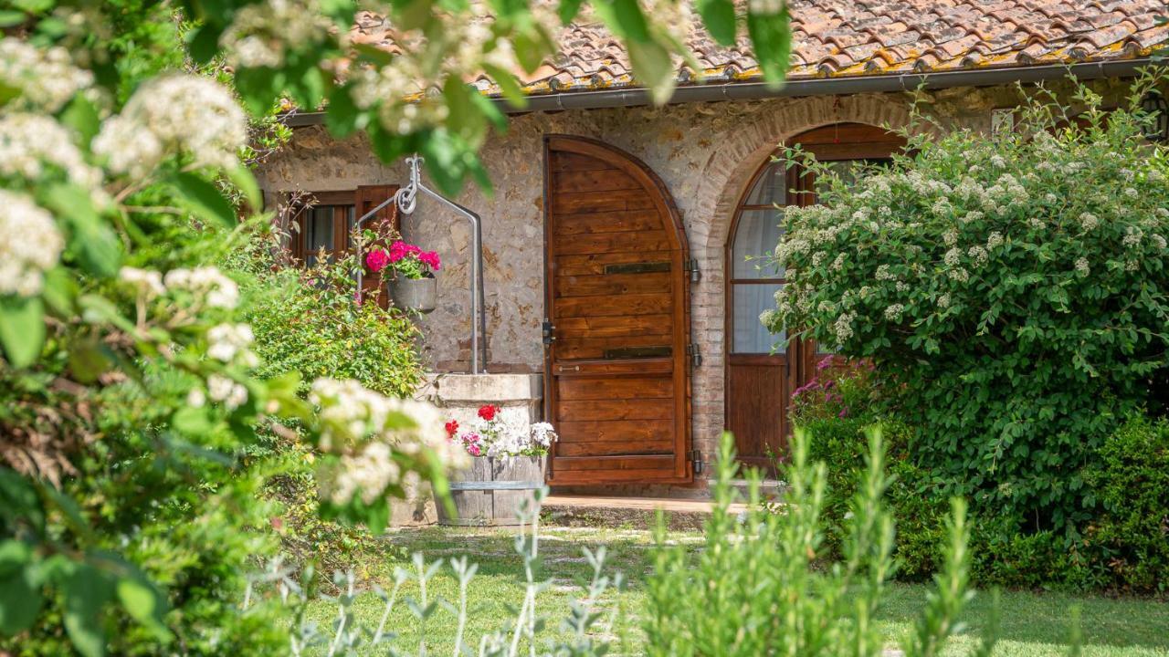 Poggio Al Palio Aparthotel San Lorenzo a Merse ภายนอก รูปภาพ